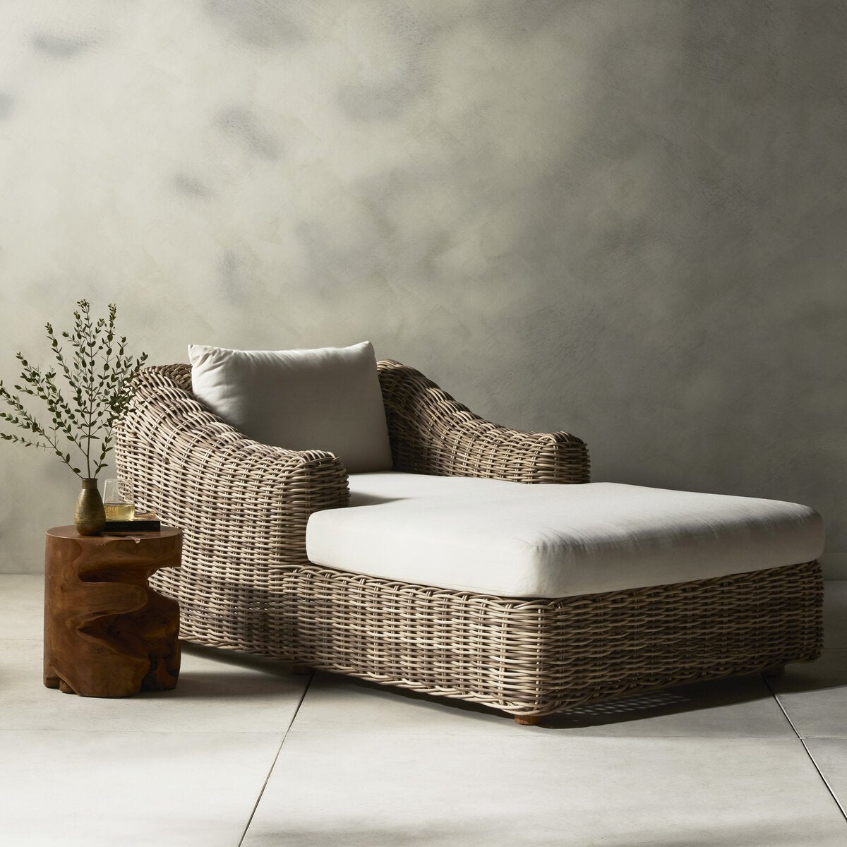 Monaco Outdoor Chaise Lounge