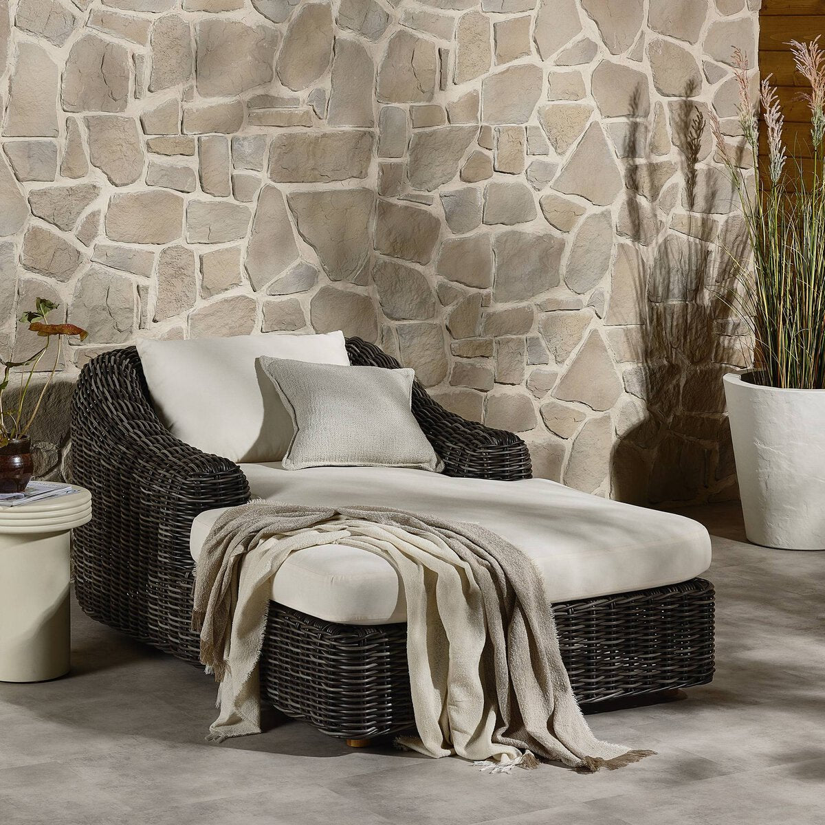 Monaco Outdoor Chaise Lounge