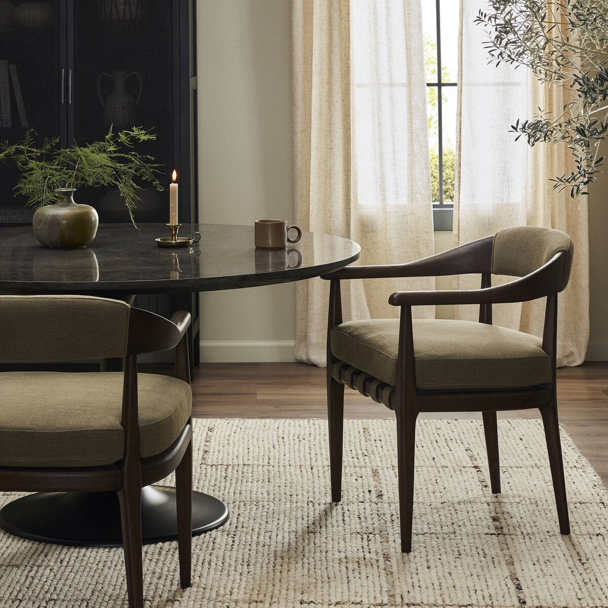 Dain dining chair