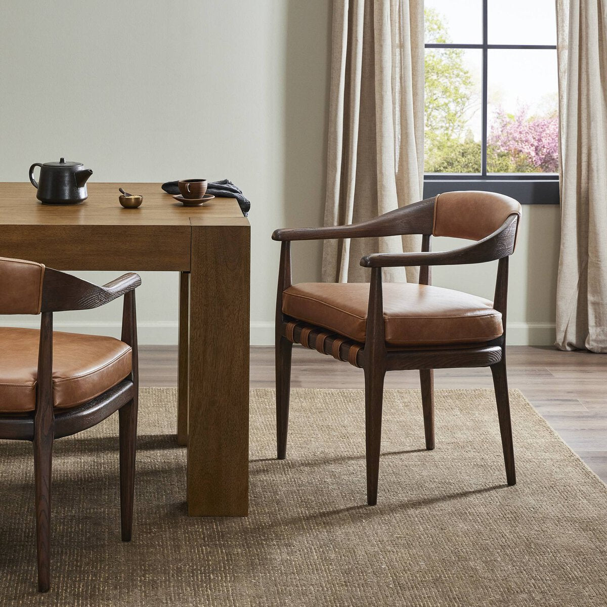 Dain dining chair