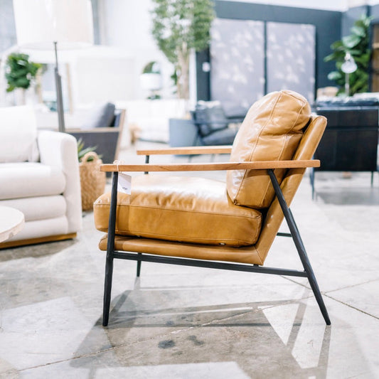 Chris Club Chair, Tan