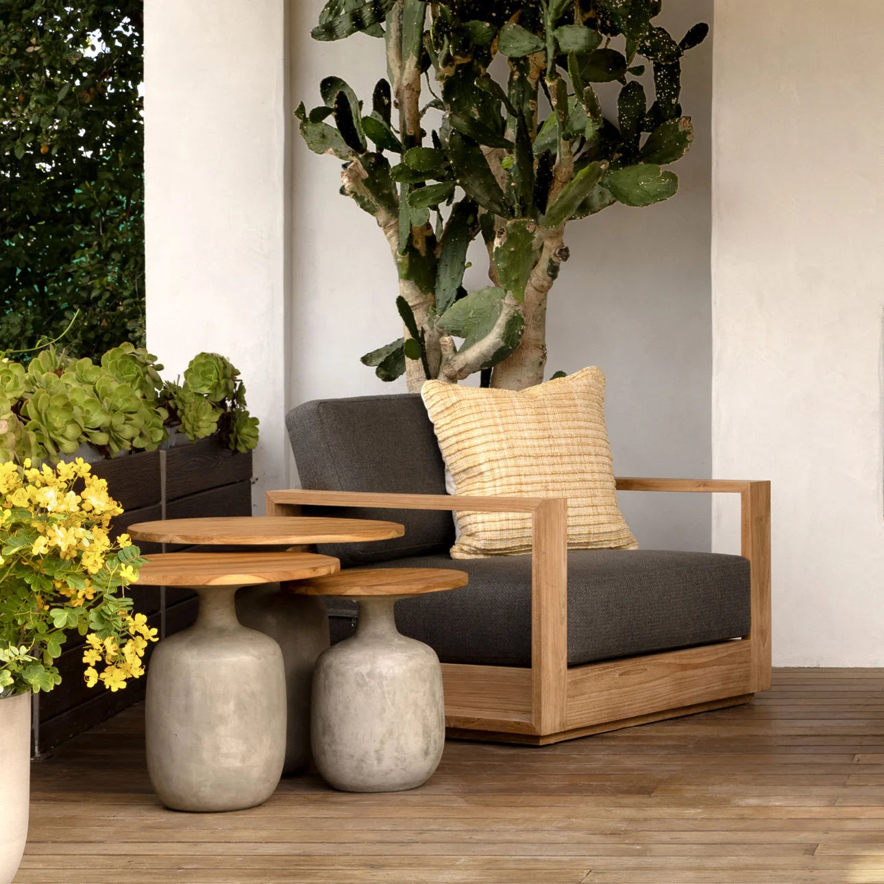 Dane Outdoor Sofa Chair