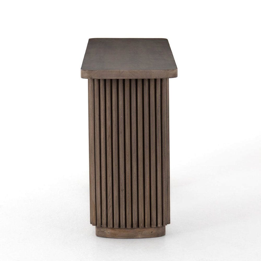 
                  
                    Ruthie Console
                  
                