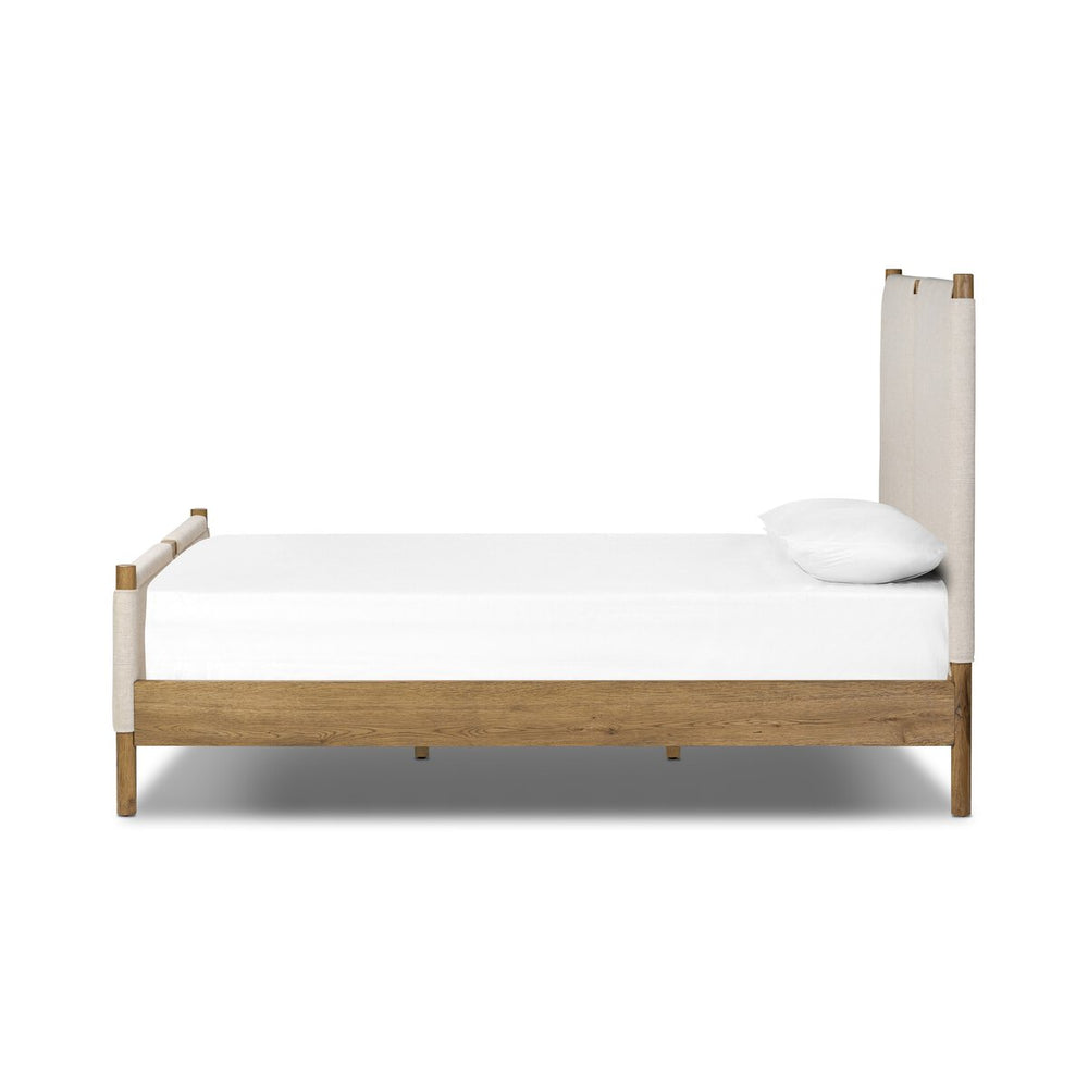 
                  
                    Salvo Bed
                  
                