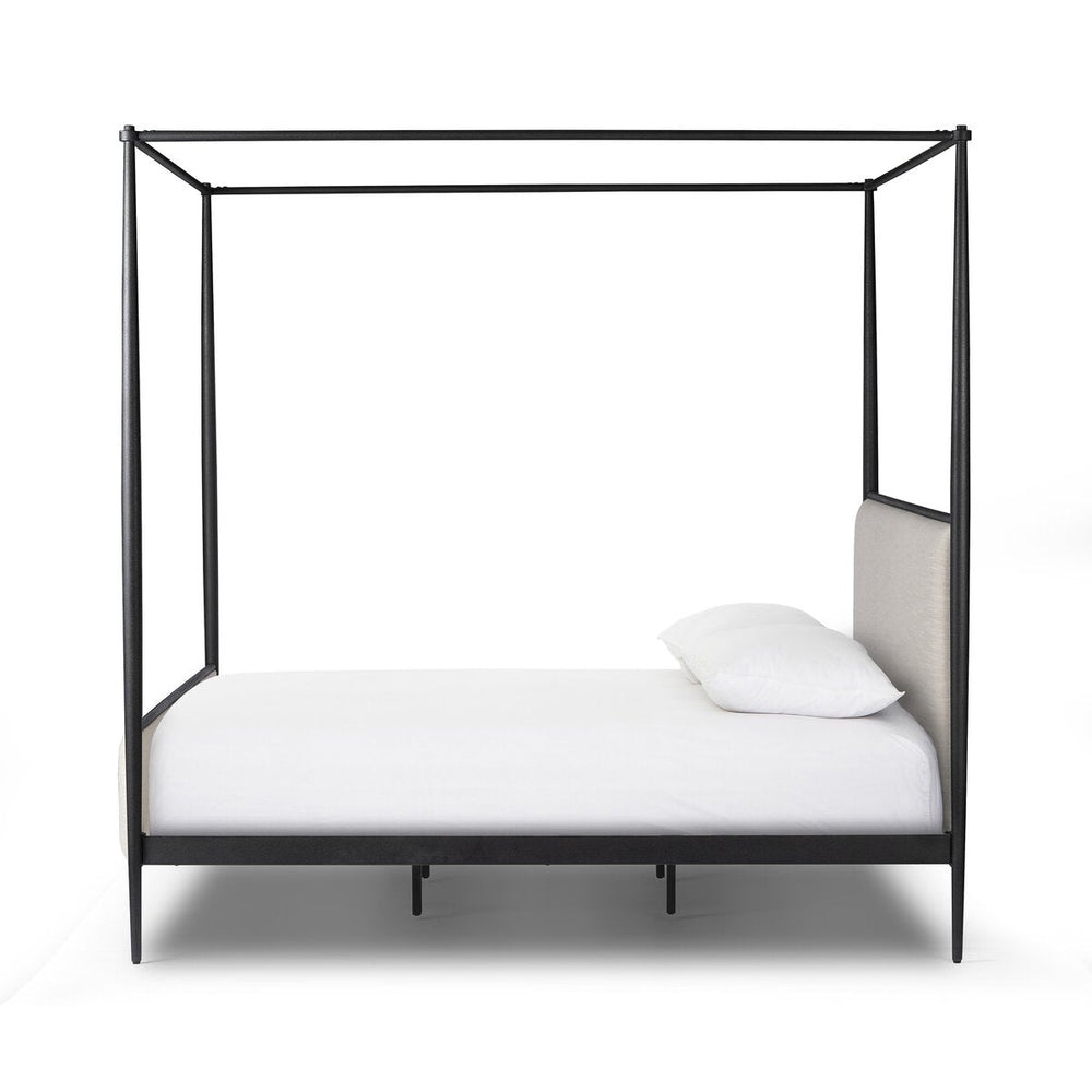 
                  
                    Xaiden bed
                  
                