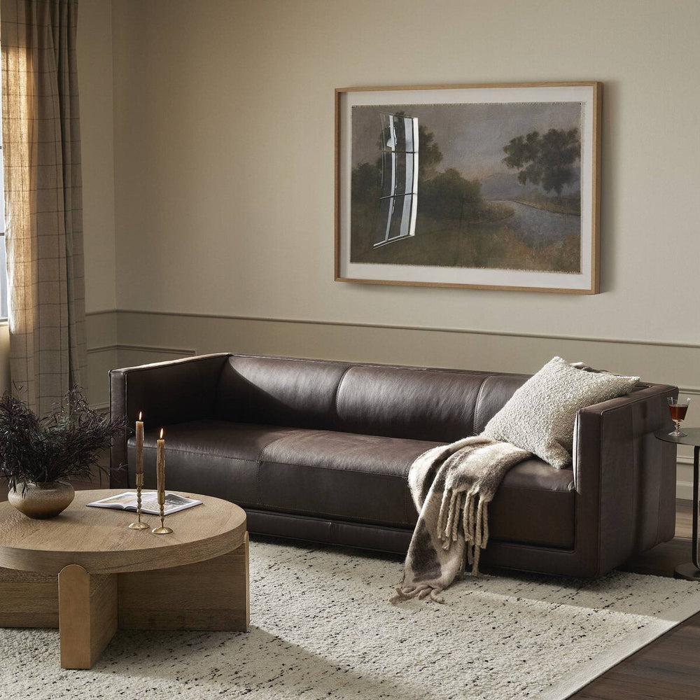 
                  
                    Petrus Sofa
                  
                
