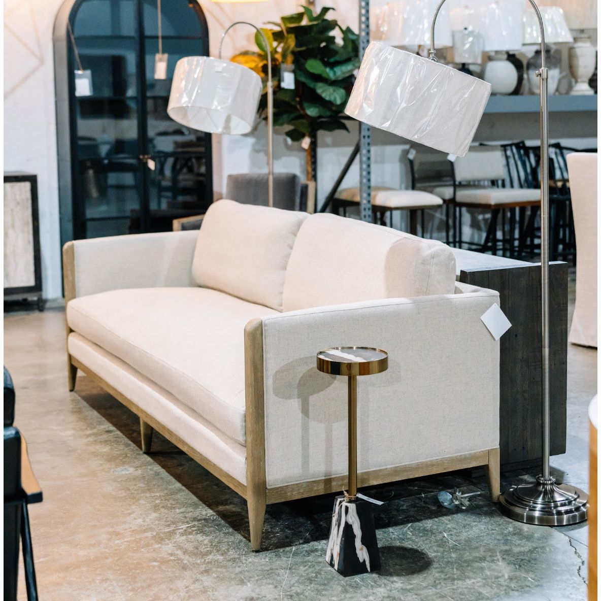 Ben Sofa, Hardy Sand