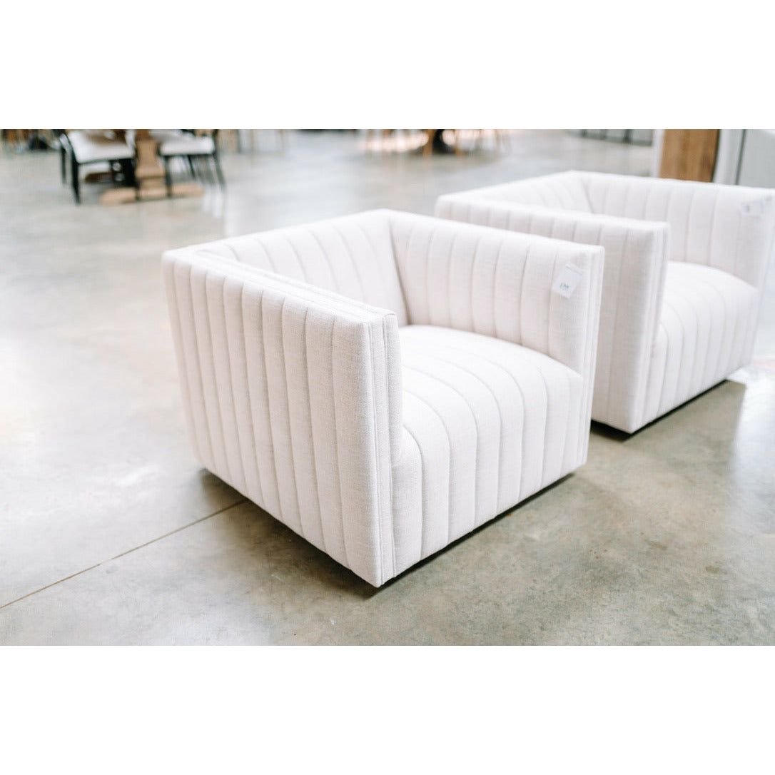 Aug Swivel Chair, Dover