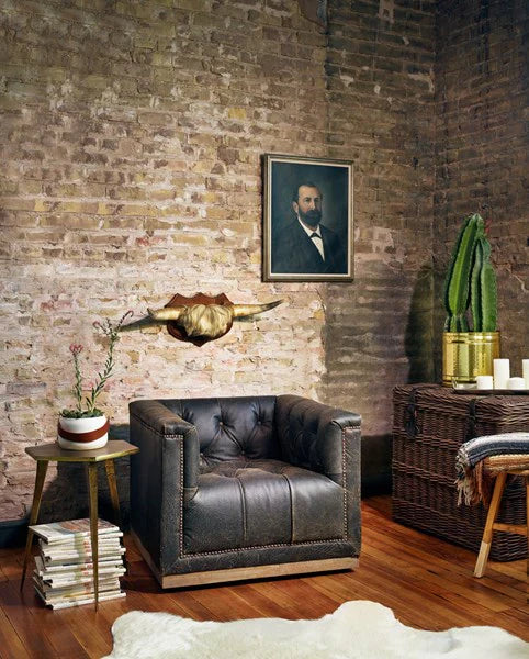 
                  
                    Mark Swivel Chair
                  
                