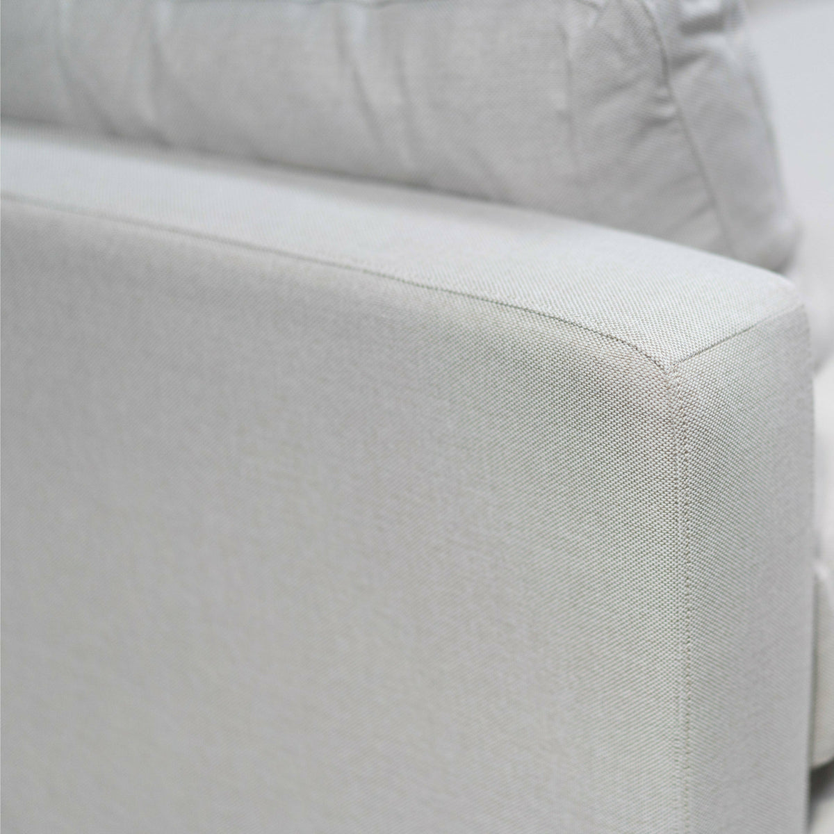 Alexis 89" Sofa, Performance Linen