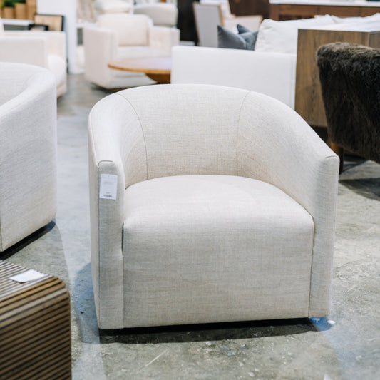 Madison Swivel, Maya