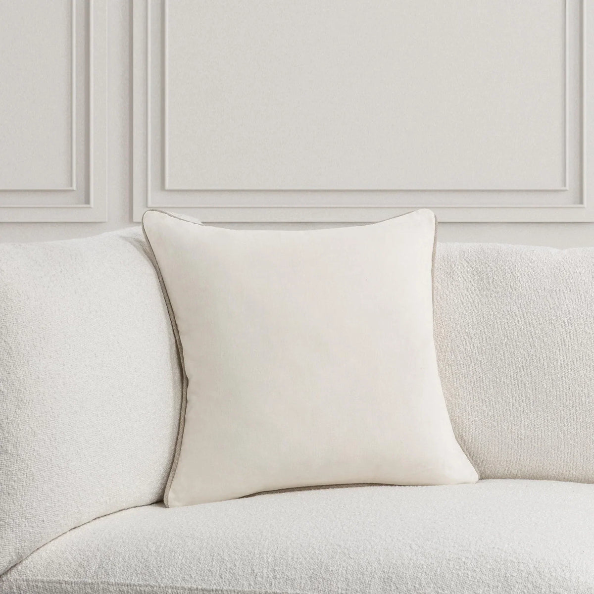 SLD Heirloom Velvet 18x18 Pillow, Ivory