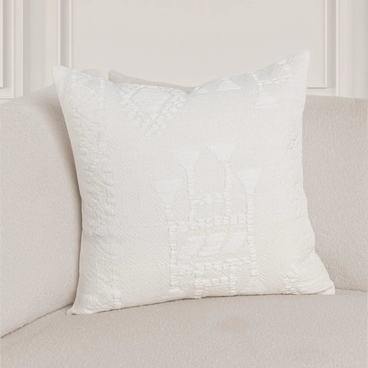 Abbey 22x22 Pillow, Ivory