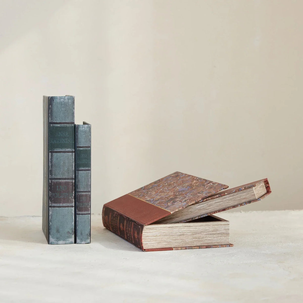 SM Vintage Book Box