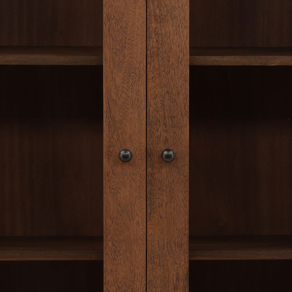 Reiko Cabinet, Brown