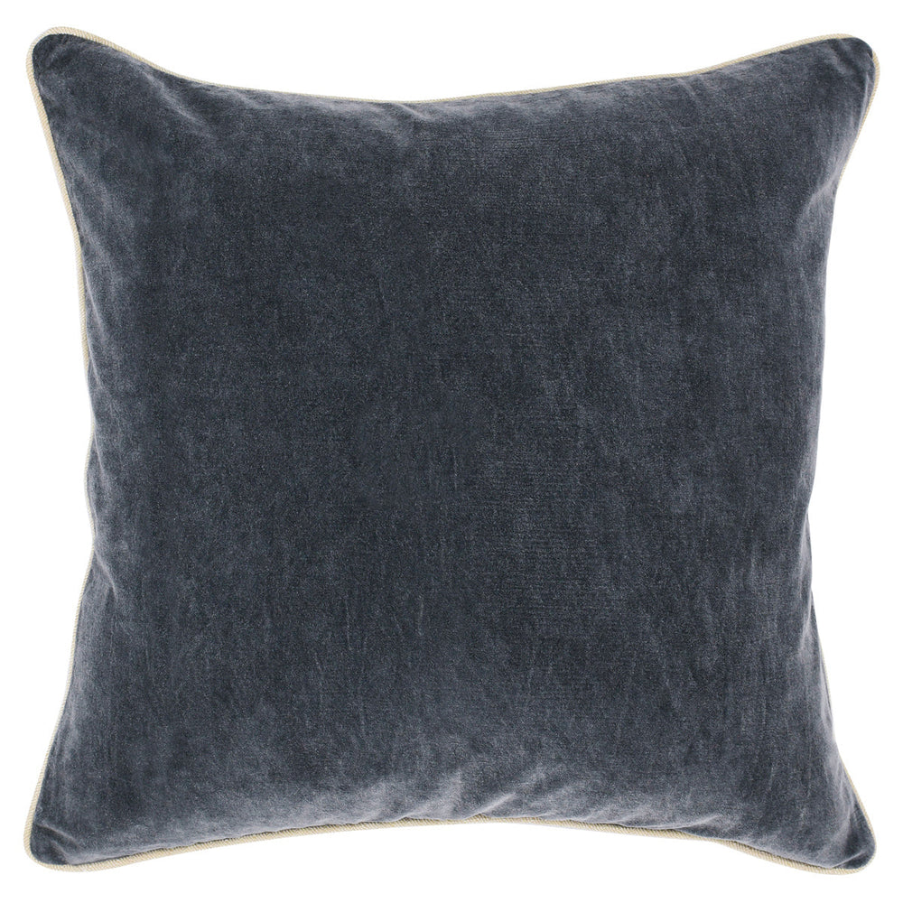 
                  
                    Velvet 22" Square Pillow
                  
                