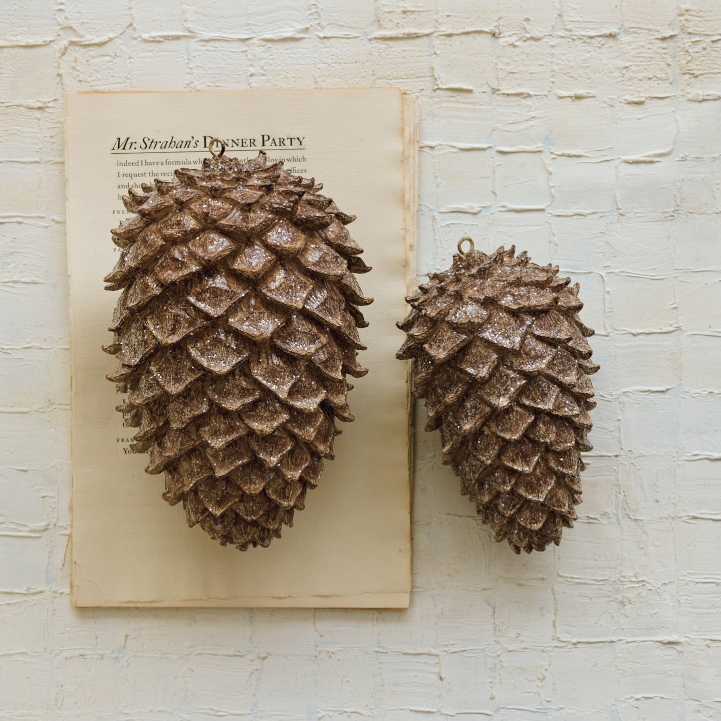10" Resin Pinecone with Glitter